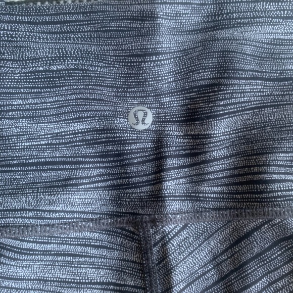 Lululemon Wunder Under Crop Leggings - Picture 3 of 4